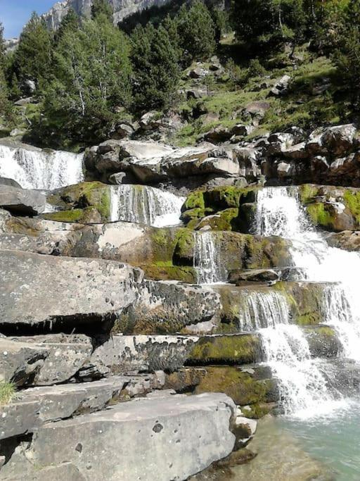 La Borda De Allue Huesca Eksteriør bilde